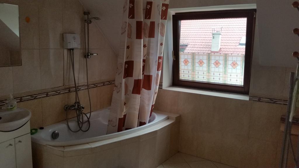Sosnowy Dworek Apartment Józefów Екстериор снимка