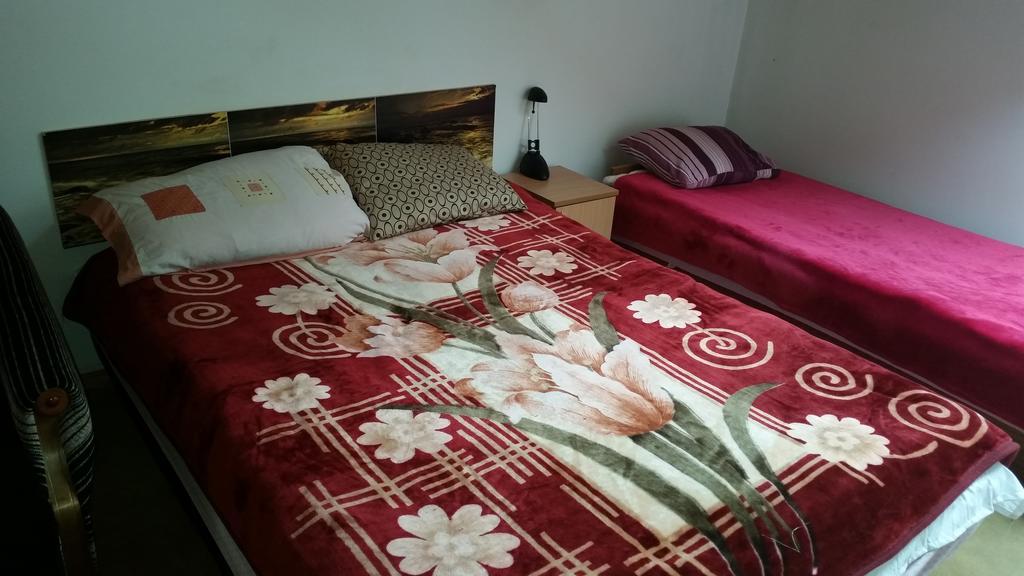 Sosnowy Dworek Apartment Józefów Екстериор снимка